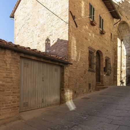 Borgo Buio Town House Villa Montepulciano Luaran gambar