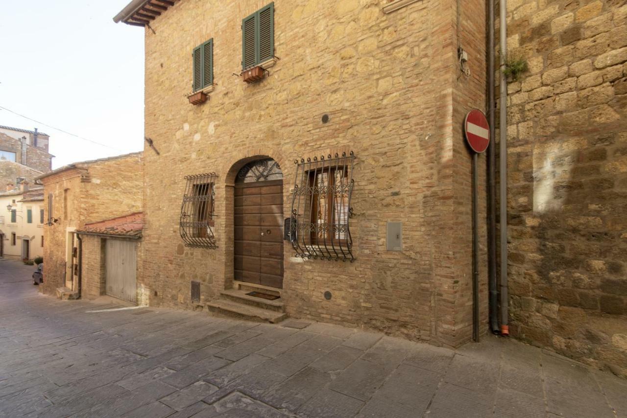 Borgo Buio Town House Villa Montepulciano Luaran gambar